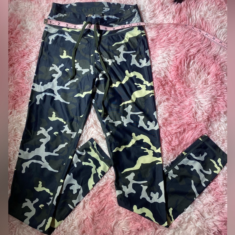 The Upside Leggings - Picture 1 of 6